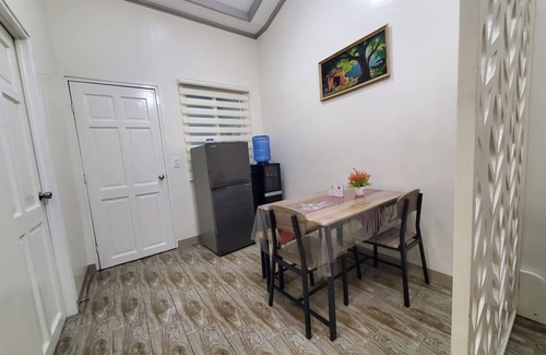 Tayug House | 2 BDRM, Furnished, A/C, Wi-Fi, PRKG, Netflix, PRKG, in Tayug Town Proper