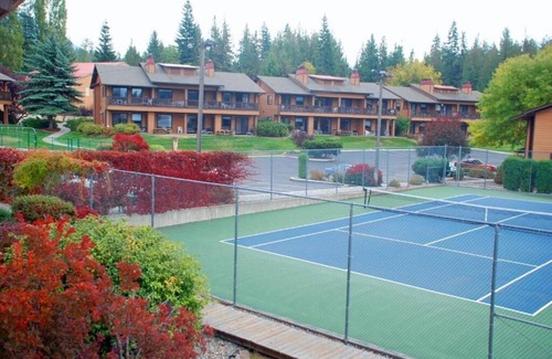 Hope Apartment | 2 Bed 2 Bath Apartment Condo with gorgeous grass area and patio
