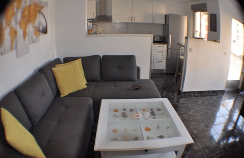 Cullera Apartment | 2 Bed/2 Bath, Newly renovated apartment, 3 min from the beach