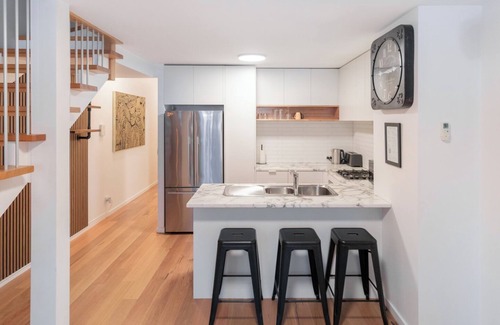 Bulimba Apartment | 2 Bed, 2 Bathroom Garden Apartment on Oxford Street, Bulimba. Brisbane.