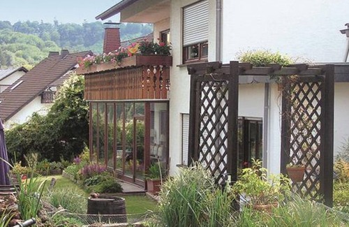 Virneburg Apartment | 2 Bed Apartment 2 - House Burgblick