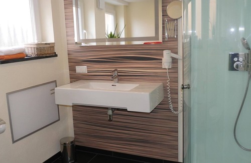 Cond Apartment | 2 bed apartment Garden - Anita's holiday home