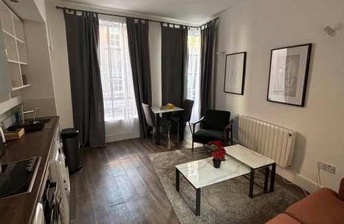 Santry Apartment | 2 Bed Apartment near Temple Bar Dublin City Centre