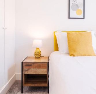 Fulham Broadway Apartment | 2 bed flat West Kensington/Fulham
