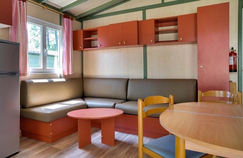 La Faute-sur-Mer Ski Chalet | 2 bedroom cottage for 4/6 people