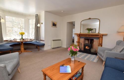 Applecross House | 2 Bed in Applecross CA422