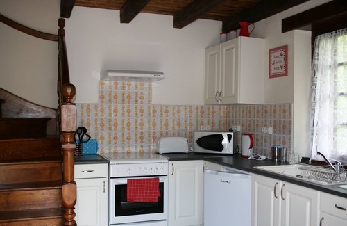Maisonnais-sur-Tardoire Cottage | 2 Bedroomed Detached cottage With Large Private Garden-NOW WITH WI-FI