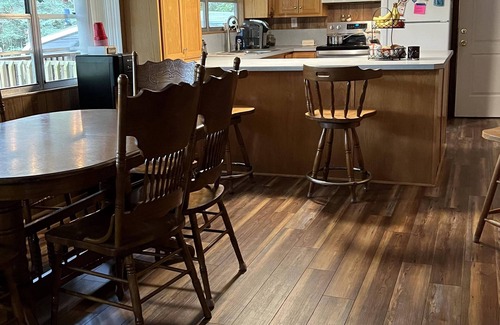 Lake City Cabin | 2 bedroom 1 bath Cabin with Boat launch on the Santa Fe River