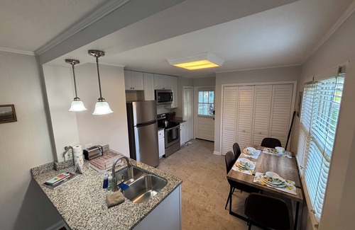 Siler City House | 2 bedroom, 1 bath, remodeled 1945 cottage, 1000sq.ft. Two new LUX KING size beds