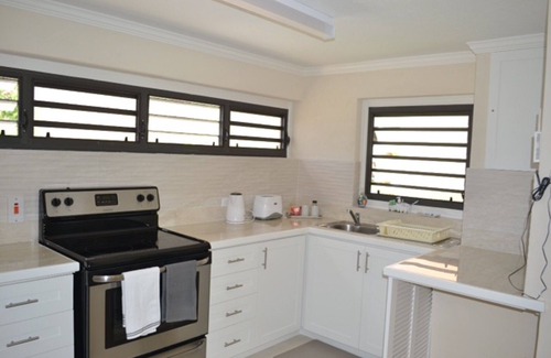 Garrison Historic Area Apartment | 2 bedroom 1 bathroom unit on Barbados' south coast near to shopping & beaches.