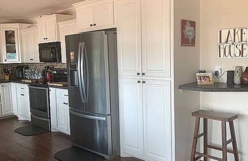 Brownwood House | 2 bedroom 2 bath with lake front view
