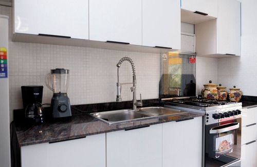 Comoe Apartment | 2-bedroom apartment in lovely Modest Grand Bassam with WiFi, AC
