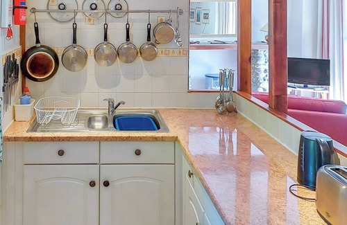 Sharrington Cottage | 2 bedroom accommodation in Sharrington, near Holt