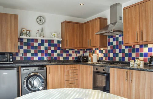 Ynysddu Cottage | 2 bedroom accommodation in Cwmfelinfach