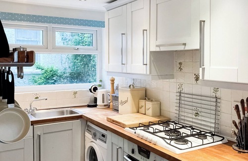 Little Haven Cottage | 2 bedroom accommodation in Broad Haven