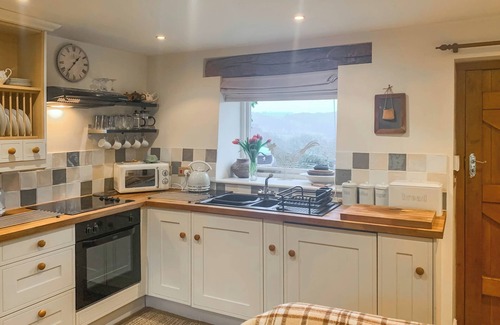 Honley Cottage | 2 bedroom accommodation in Almondbury