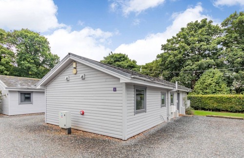 Prestonpans Cabin | 2 bedroom accommodation in Musselburgh, East Lothian
