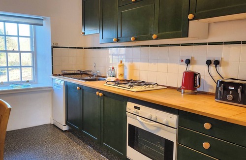 Cramond Cottage | 2 bedroom accommodation in Cramond, Edinburgh