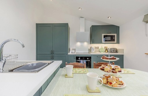 Cross Inn Cottage | 2 bedroom accommodation in Cross Inn, near New Quay