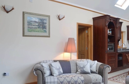 Tomatin Cottage | 2 bedroom accommodation in Tomatin, near Inverness
