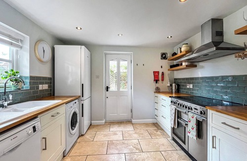 Broughton Gifford Cottage | 2 bedroom accommodation in Broughton Gifford, near Melksham