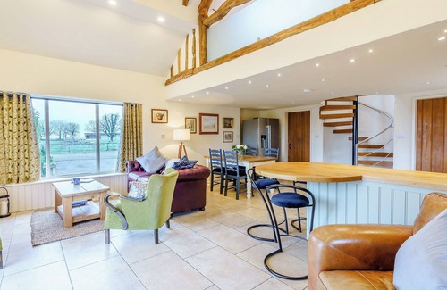 Preston Cottage | 2 bedroom accommodation in Whitechapel, near Preston
