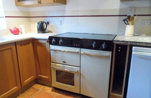 Great Blakenham Cottage | 2 bedroom accommodation in Little Blakenham, near Bramford