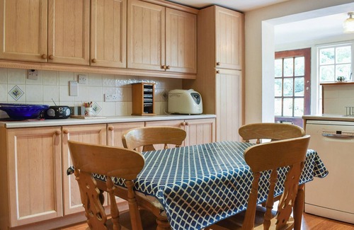 Blakeney Cottage | 2 bedroom accommodation in Lydney
