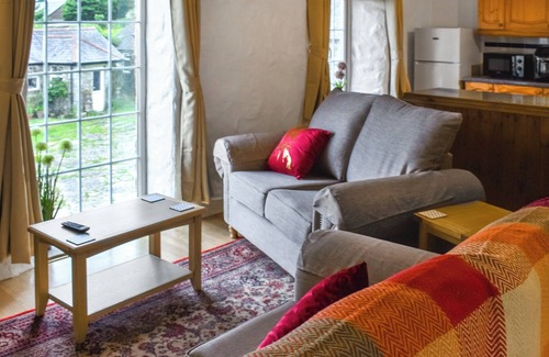 Mabe Burnthouse Cottage | 2 bedroom accommodation in Penryn, near Falmouth