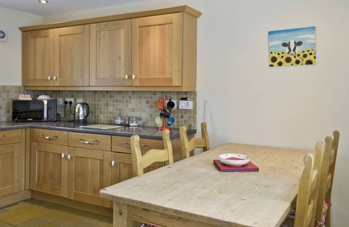 Stanley Cottage | 2 bedroom accommodation in Tantobie, Stanley