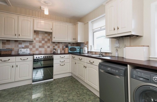 Airth Cottage | 2 bedroom accommodation in Culross, near Dunfermline