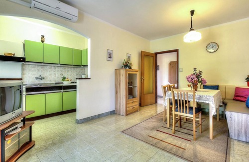 Mugeba Apartment | 2 bedroom amazing apartment in Porec