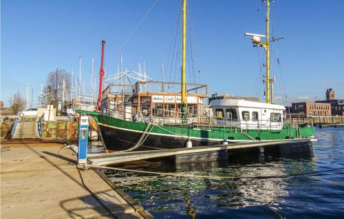 Wismar Boat Rental | 2 Bedroom Amazing Ship In Wismar