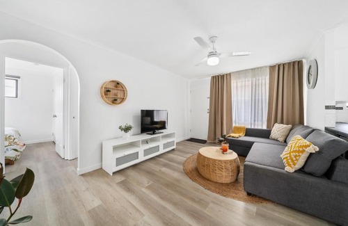 Mount Warren Park Apartment | 2 Bedroom Apartment between Brisbane & Gold Coast