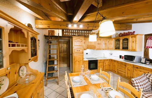 La Salle Apartment | 2 Bedroom Apartment in La Salle