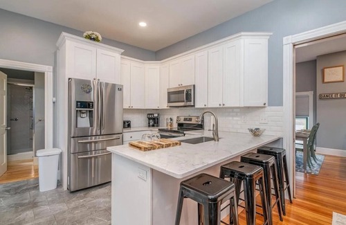 Hallowell Apartment | 2-bedroom apartment in charming Hallowell with AC