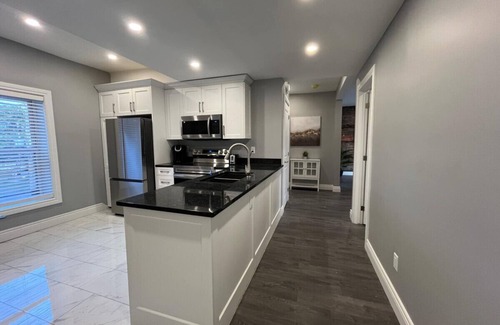 East Windsor Hotel | 2 bedroom apartment in Windsor