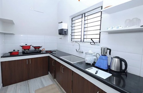 Perambur Purasavakam Apartment | 2 Bedroom Apartment in chennai/Air Conditioned/WIFI/Central/Downtown location