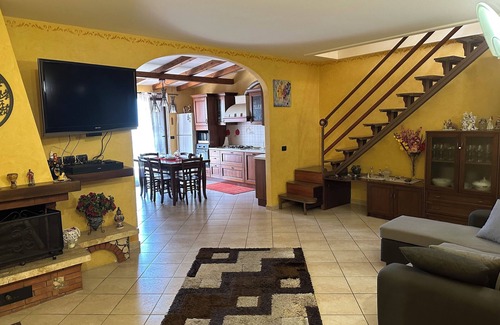 Aci Catena Apartment | 2 bedroom apartment in sicily