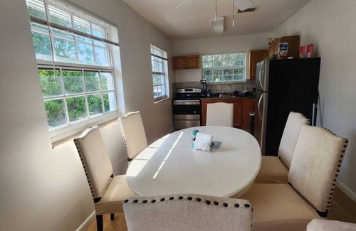 West Little River Apartment | 2 Bedroom Apartment in Miami