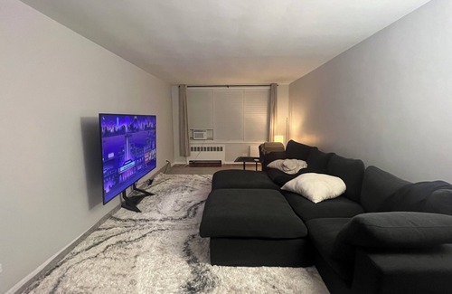 Inwood Apartment | 2-bedroom apartment in quiet charming Upper Manhattan New York Location.