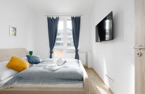 Prague 4 Apartment | 2 bedroom apartment with a terrace near the metro
