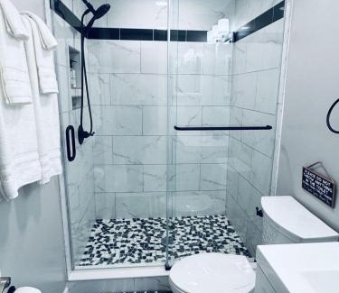 North Bethesda Apartment | 2 Bedroom Apt 5 min from Metro Pike n Rose