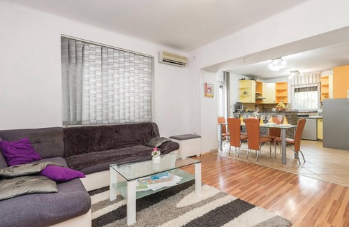 Sarsoni House | 2 bedroom beautiful home in Rijeka