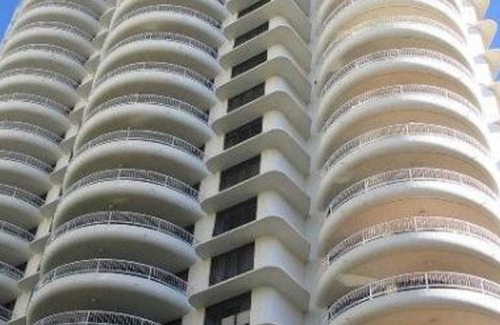 Surfers Paradise Apartment | 2 Bedroom Broadbeach/Surfers Oceanview Apartment