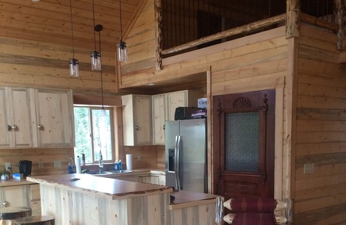 Philipsburg Cabin | 2 Bedroom Cabin near Philipsburg, Montana