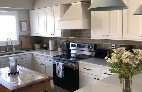 Grand Harbor Condo | 2-Bedroom Condo with Golf Course Views in Grand Harbor – Renovated Kitchen