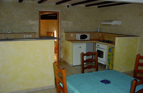 Brulain Cottage | 2 bedroom cottage close to Niort with indoor pool