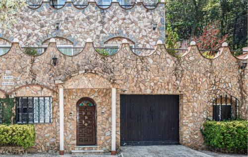 Puigventos Apartment | 2 Bedroom Cozy Apartment In Vidreres