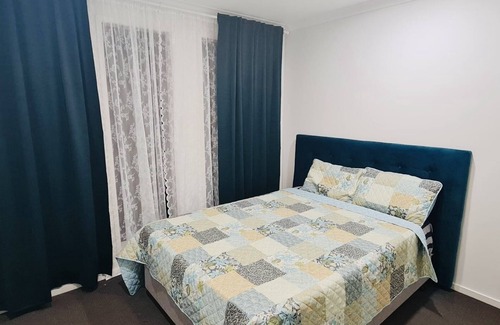 Slacks Creek House | 2 Bedroom Entire Unit